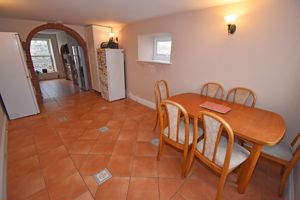 Shared Dining Room- click for photo gallery